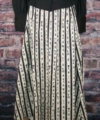 Cotton Black & White Stripe Print Bustle Long Skirt (Small)